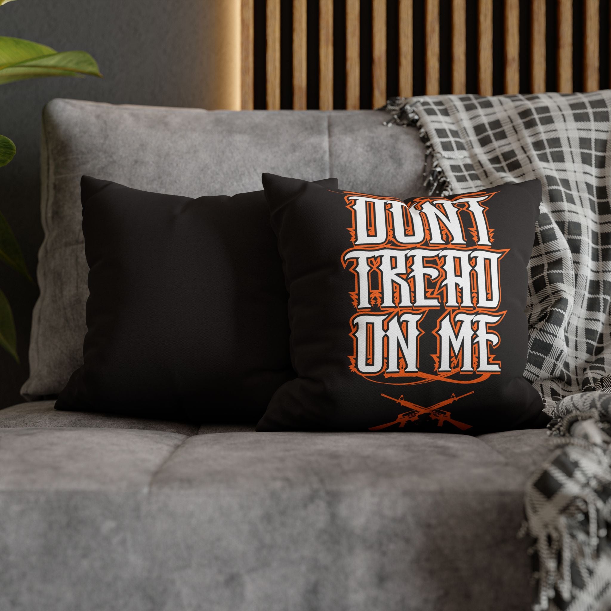 Don’t Tread On Me Throw Pillow — Patriotic Gadsden-Style Accent Cushion