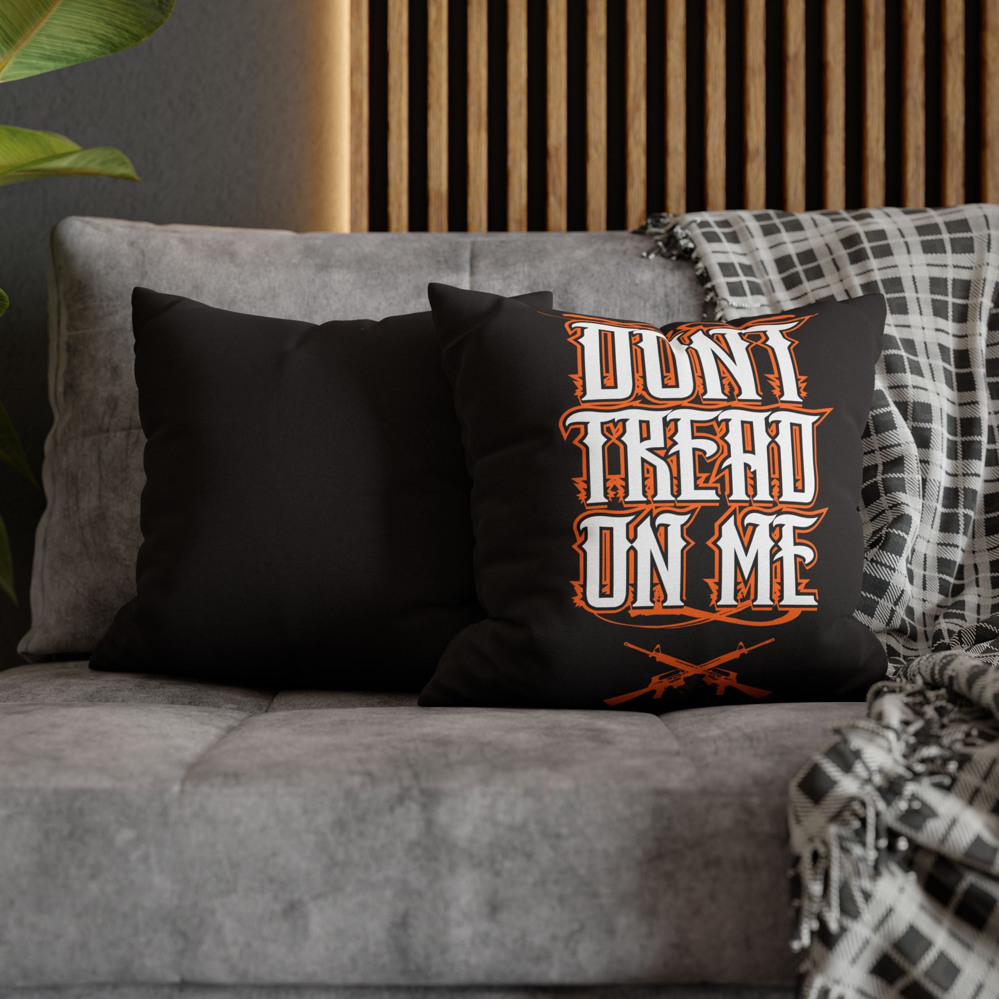 Don’t Tread On Me Throw Pillow — Patriotic Gadsden-Style Accent Cushion
