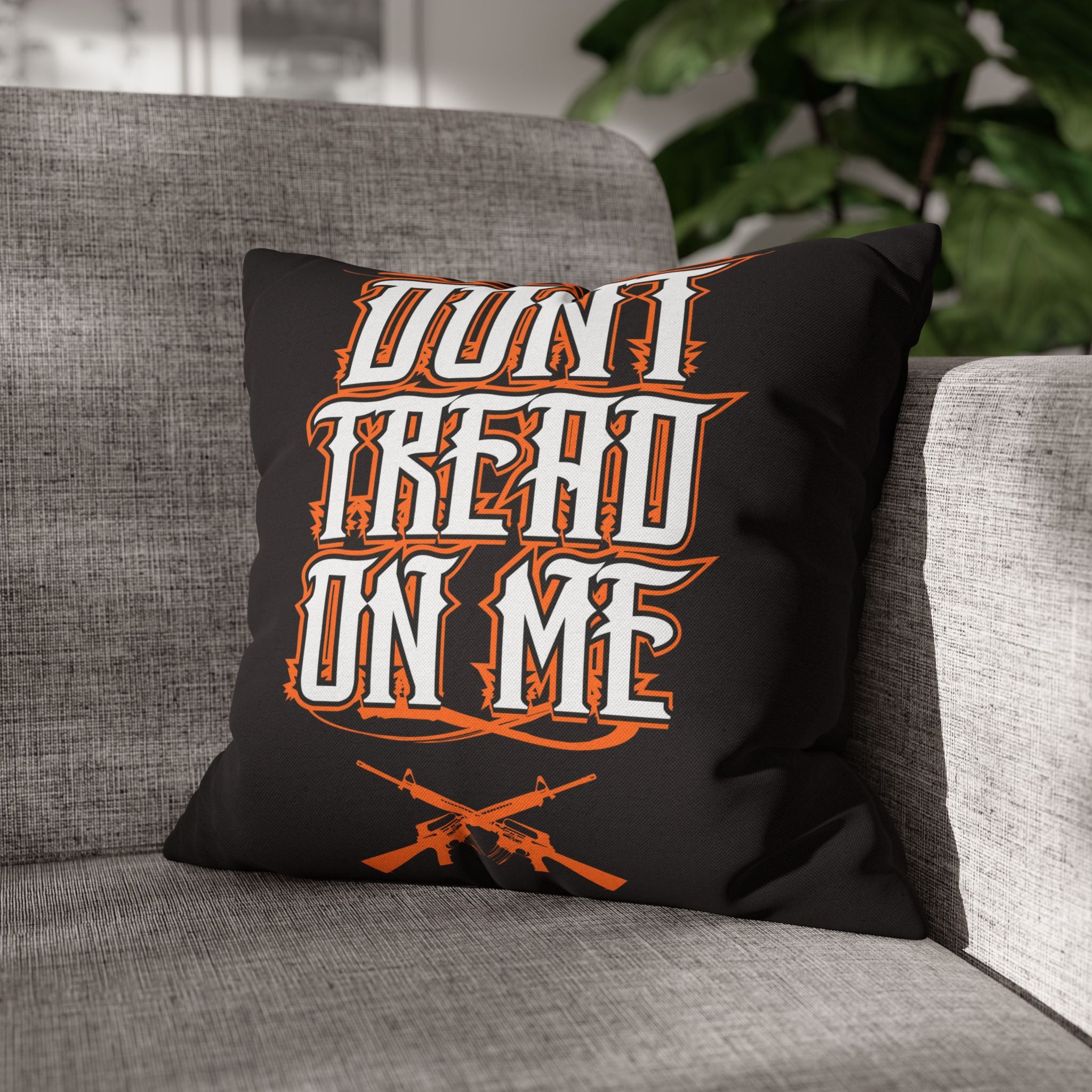 Don’t Tread On Me Throw Pillow — Patriotic Gadsden-Style Accent Cushion