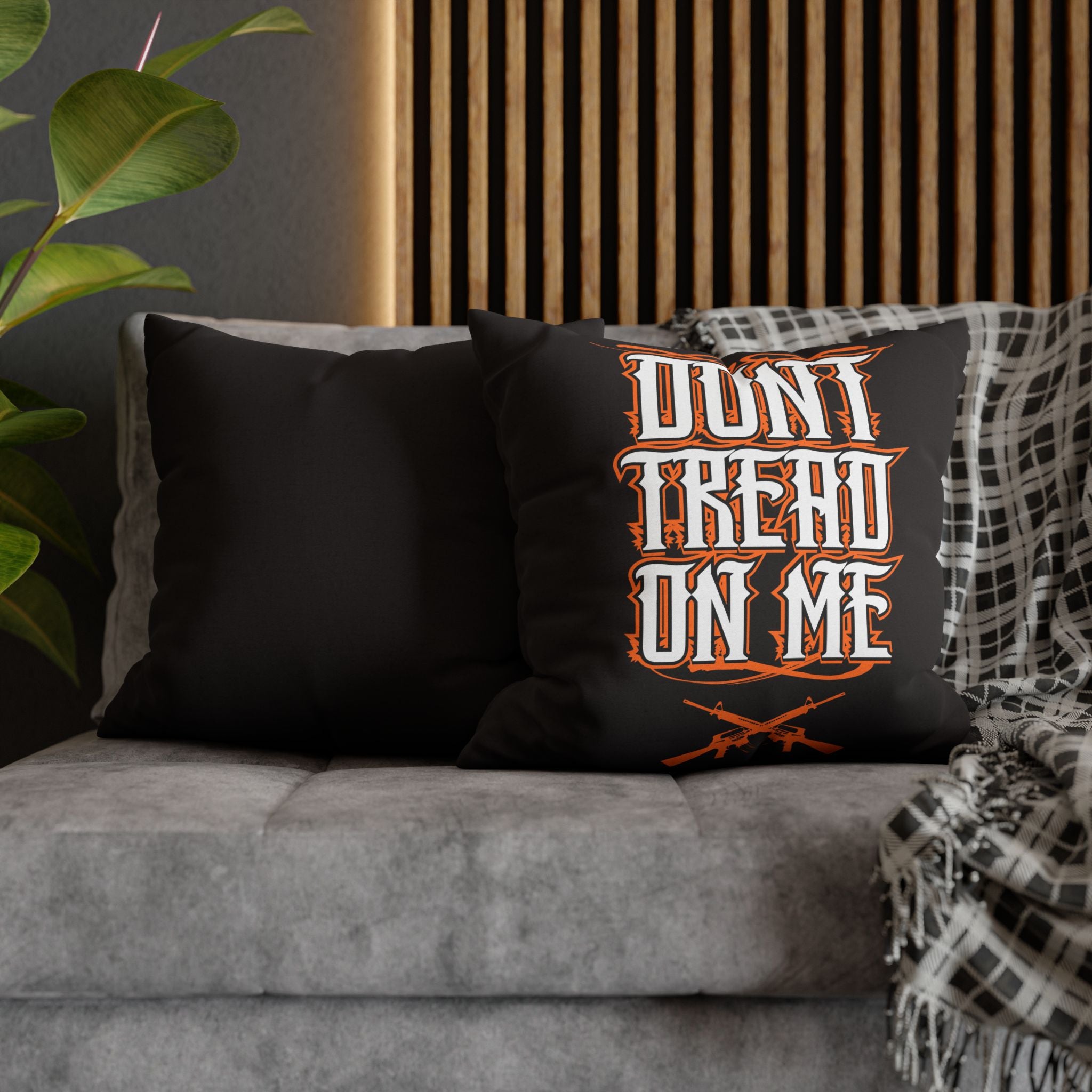Don’t Tread On Me Throw Pillow — Patriotic Gadsden-Style Accent Cushion